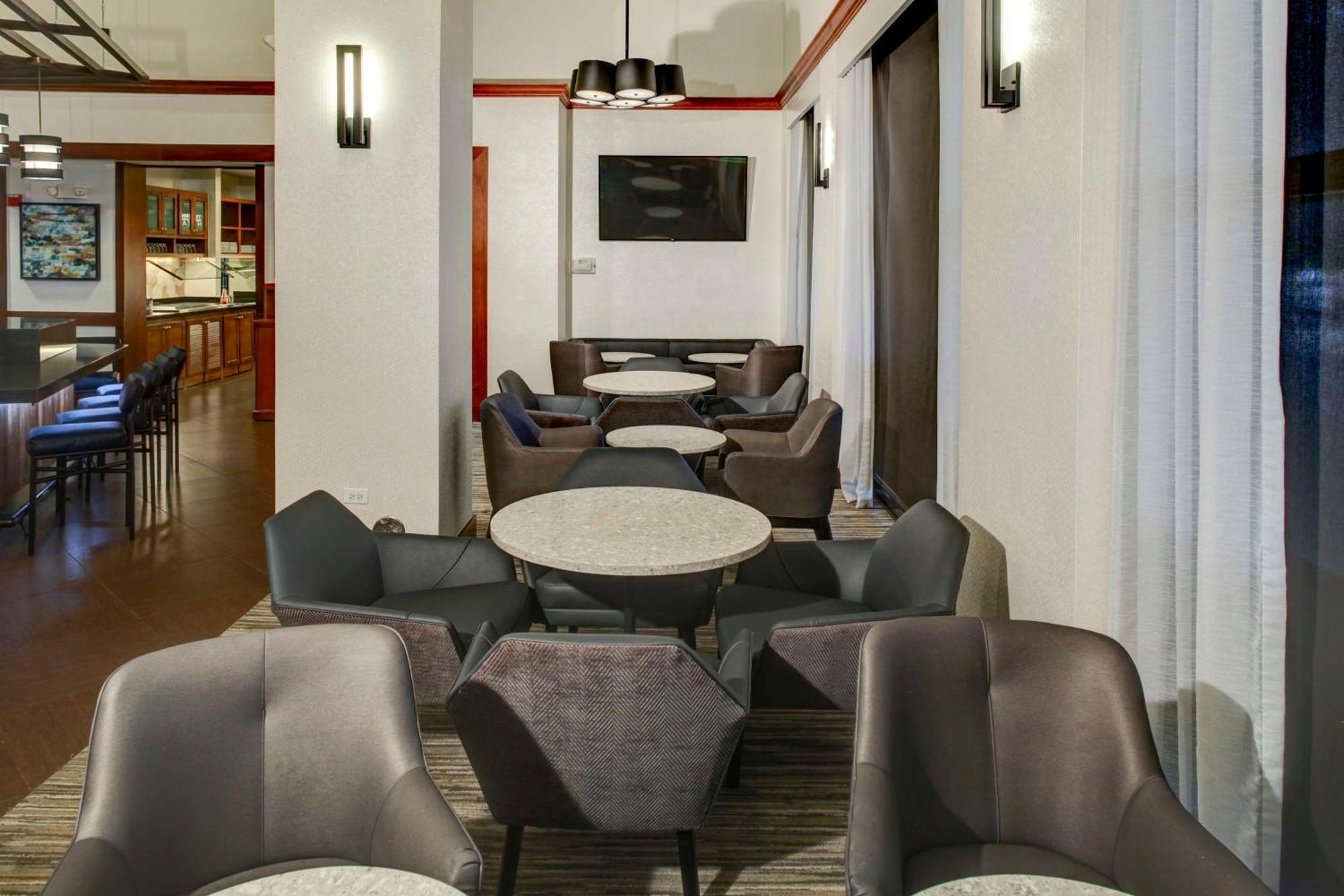 ไฮแอท เพลซ หลุยส์วิลล์ อีสต์ Hotel ภายนอก รูปภาพ